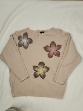 Floral Appliqué Crewneck Sweater - Light Tan. 3/4 Length Sleeve.